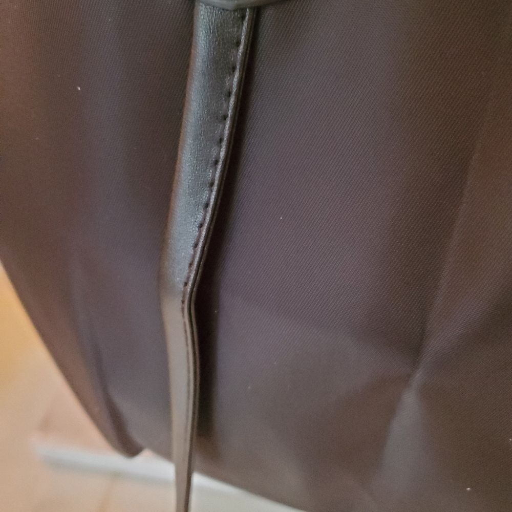 Black,fully Lined Tote - Picture 3 of 8